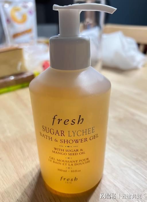 实测！6 款换季锁水养出水光肌！开元棋牌app沐浴露推荐假滑克星(图2)